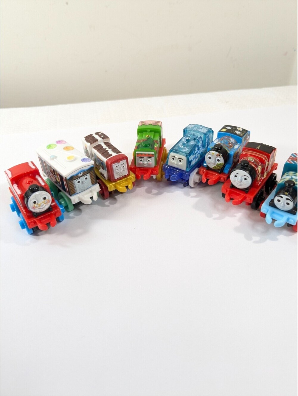 Thomas & Friends train mini set 8 Christmas advent calendar holiday mystery bag